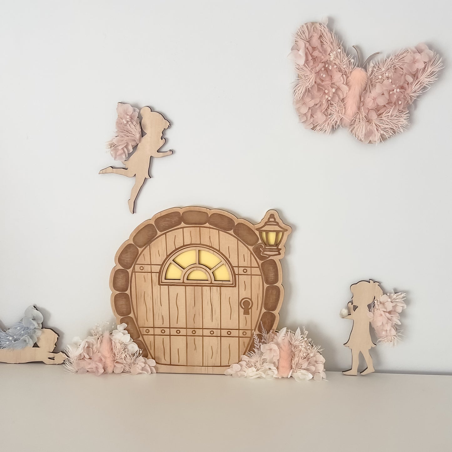 Wooden Fairy Door w/ dried flowers