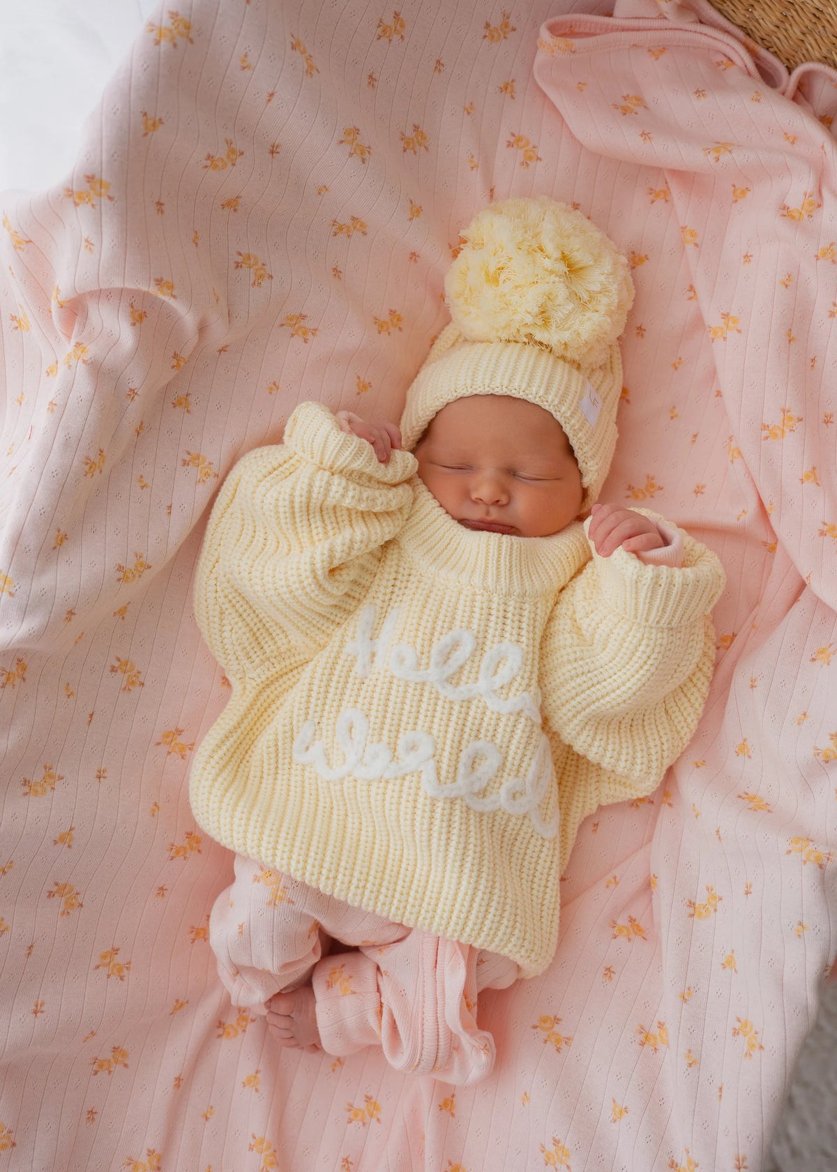 'HELLO WORLD' CHUNKY KNIT JUMPER | Lemon