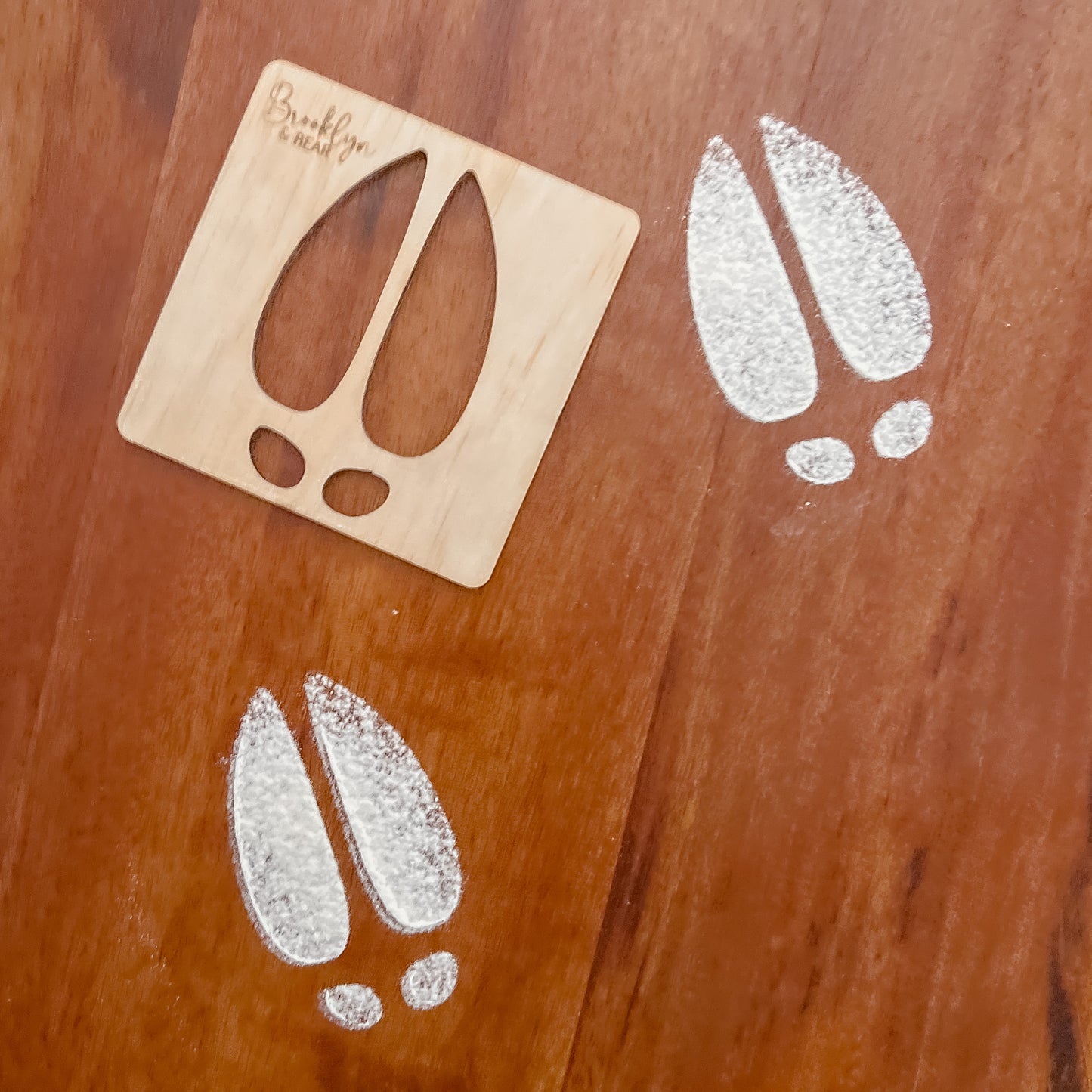 Reindeer Footprint Stencil