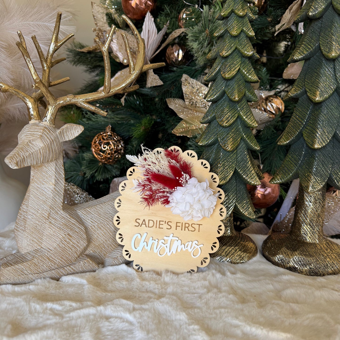Scalloped First Christmas Plaque with Dried Flowers | Personalised