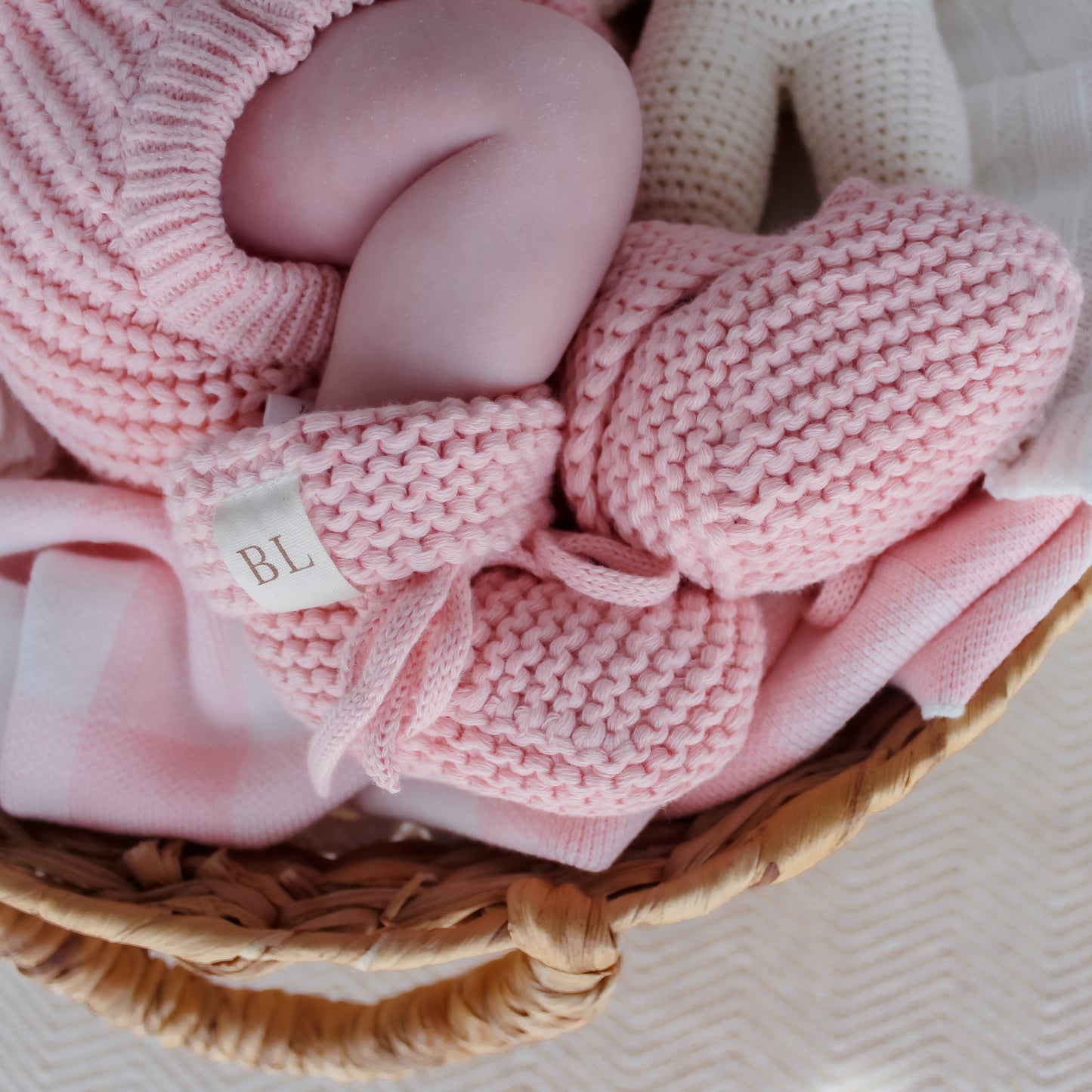 Knit Booties - Strawberry