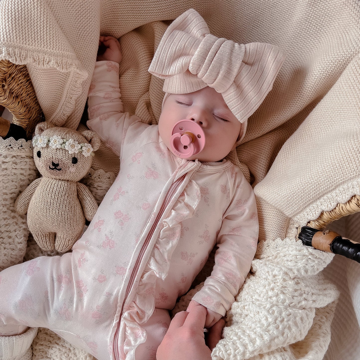 Baby honey bear (ivory floral)