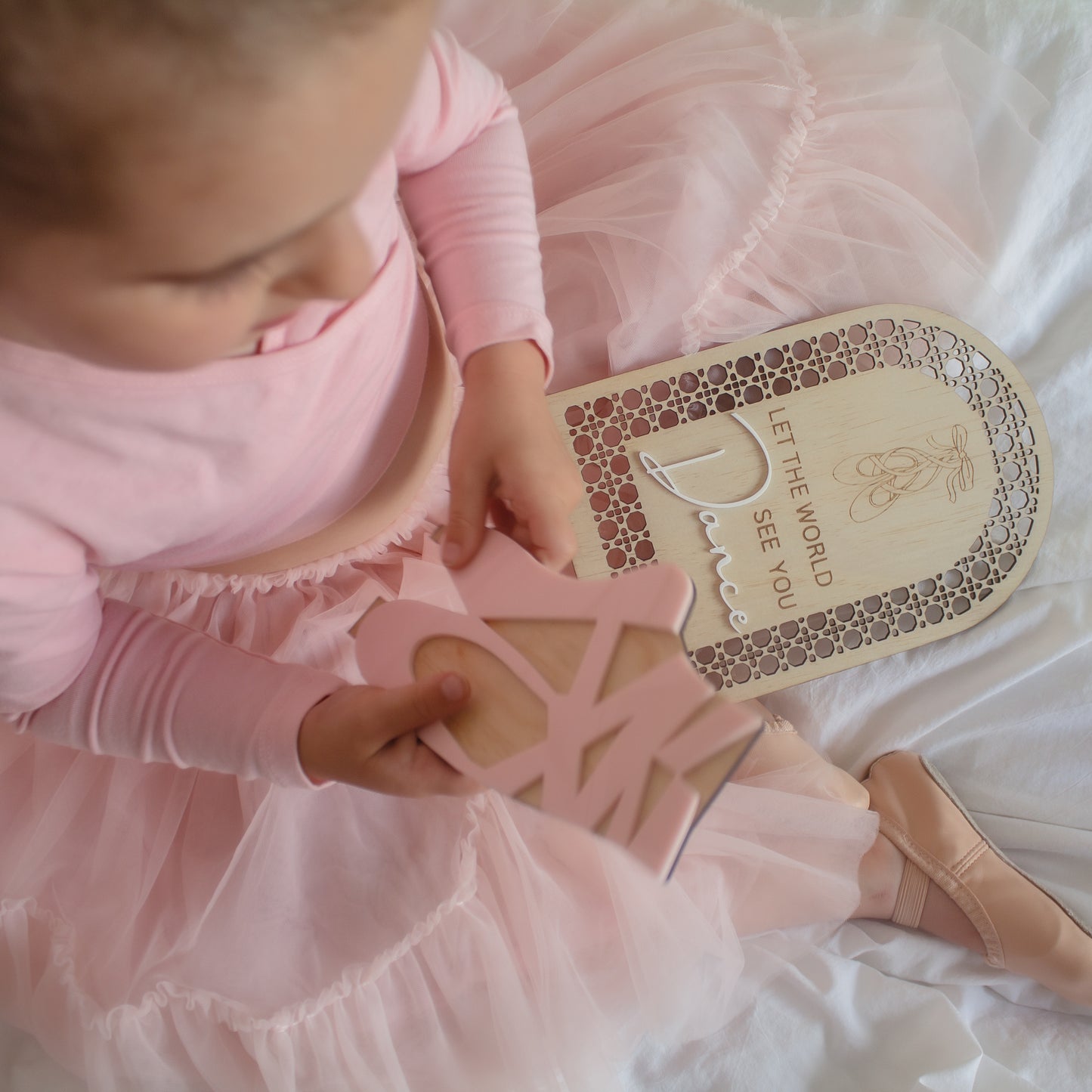Wooden Rattan Look Decor - Ballet Theme