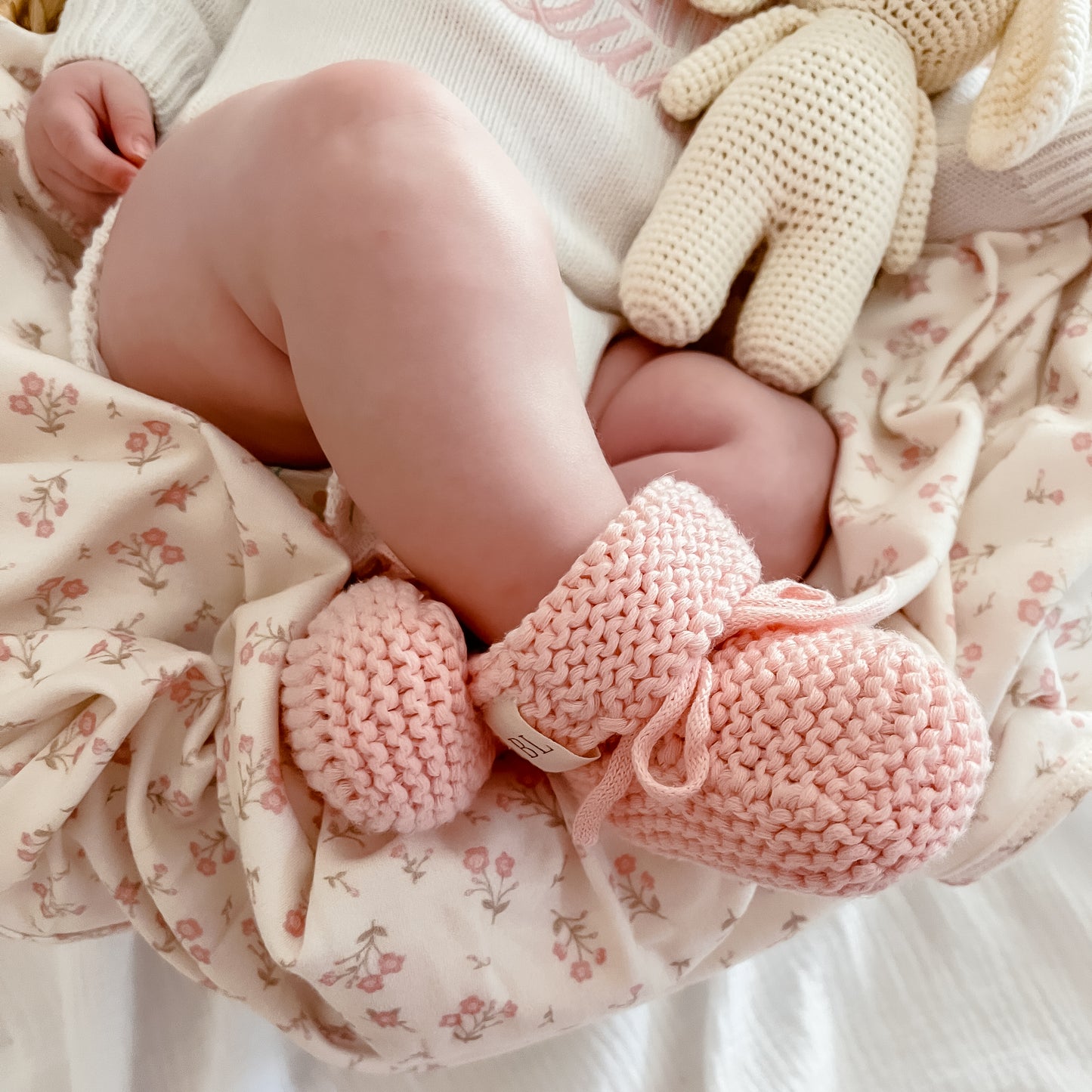 Crochet Booties - Baby Pink