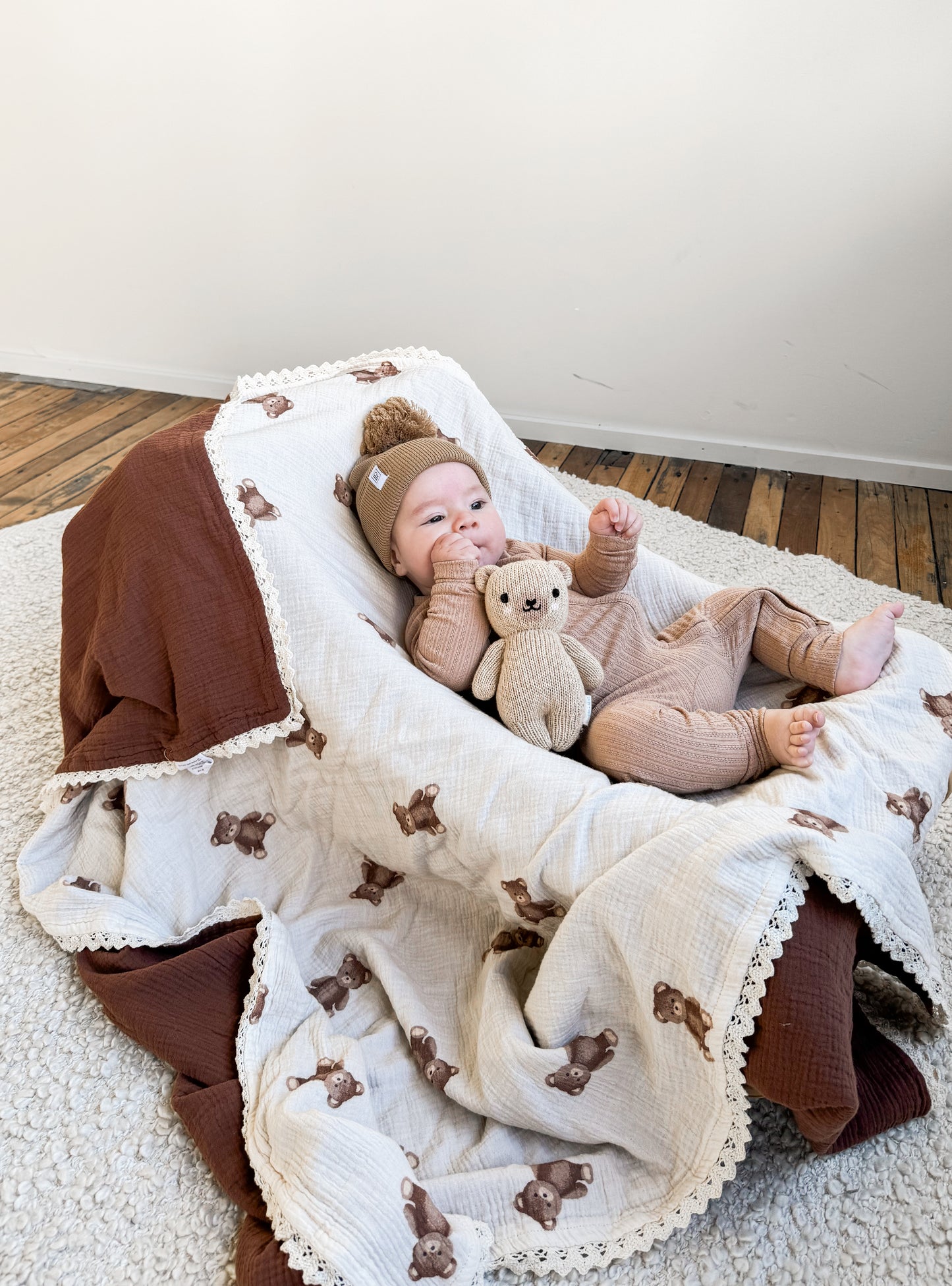 Muslin Crinkle Organic Lace Blanket - Teddies & Chocolate
