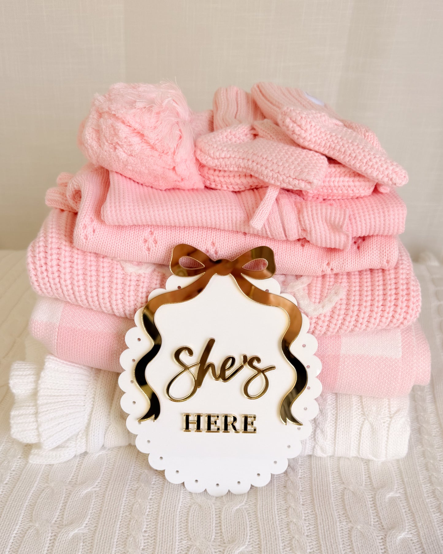 SHE'S HERE VINTAGE BOW BIRTH ANNOUNCEMENT PLAQUE | Scallop Oval Acrylic