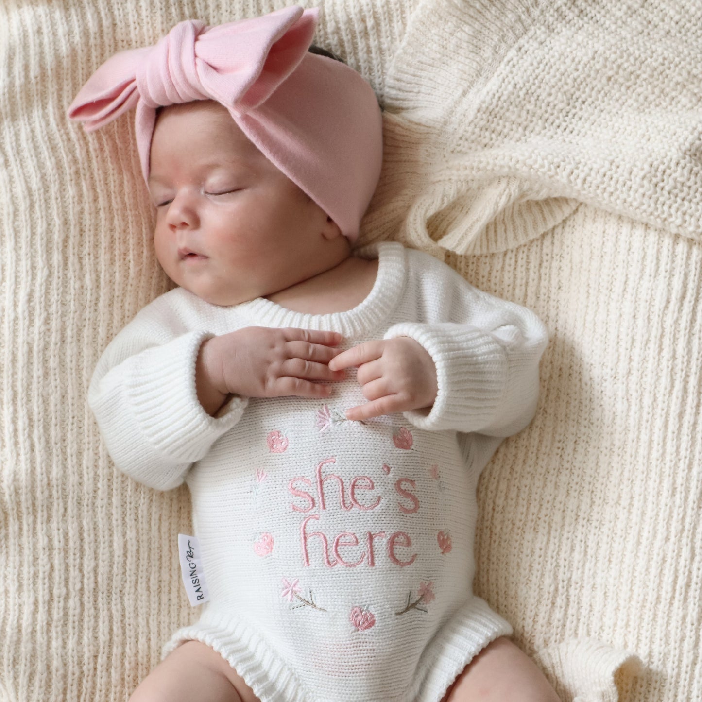 She’s Here Announcement Romper - Strawberry/Milk
