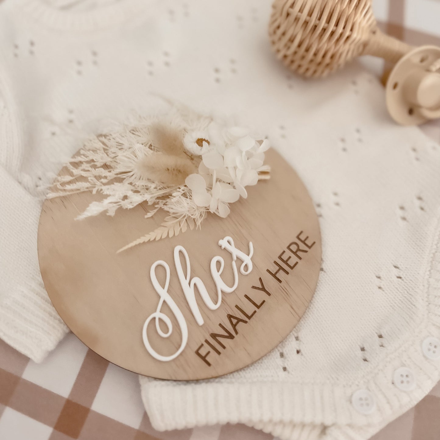 She/He/They're finally here - Birth Announcement Plaque w/ dried flowers