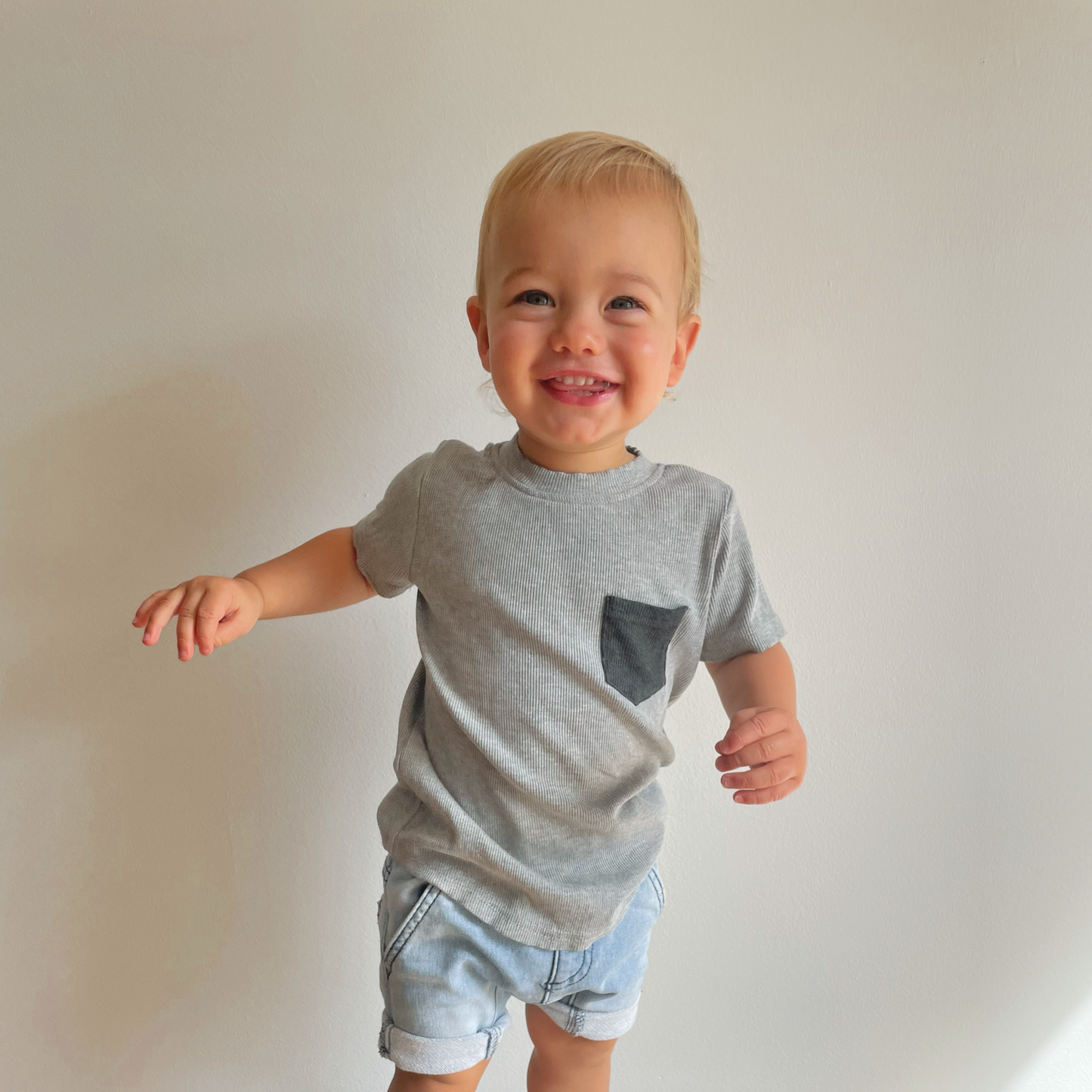 Angus T-Shirt - Riverstone Grey