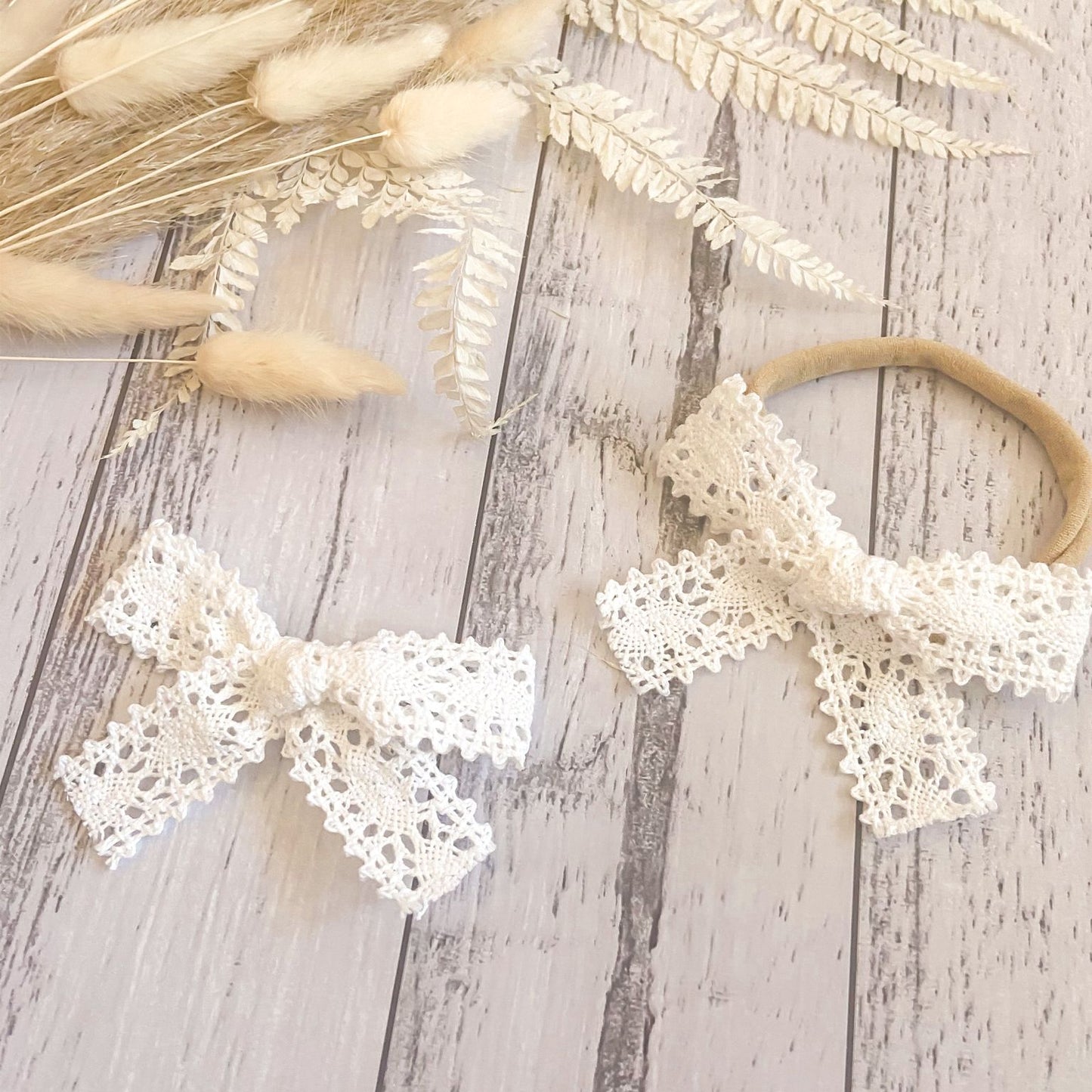 Aria Lace Bow