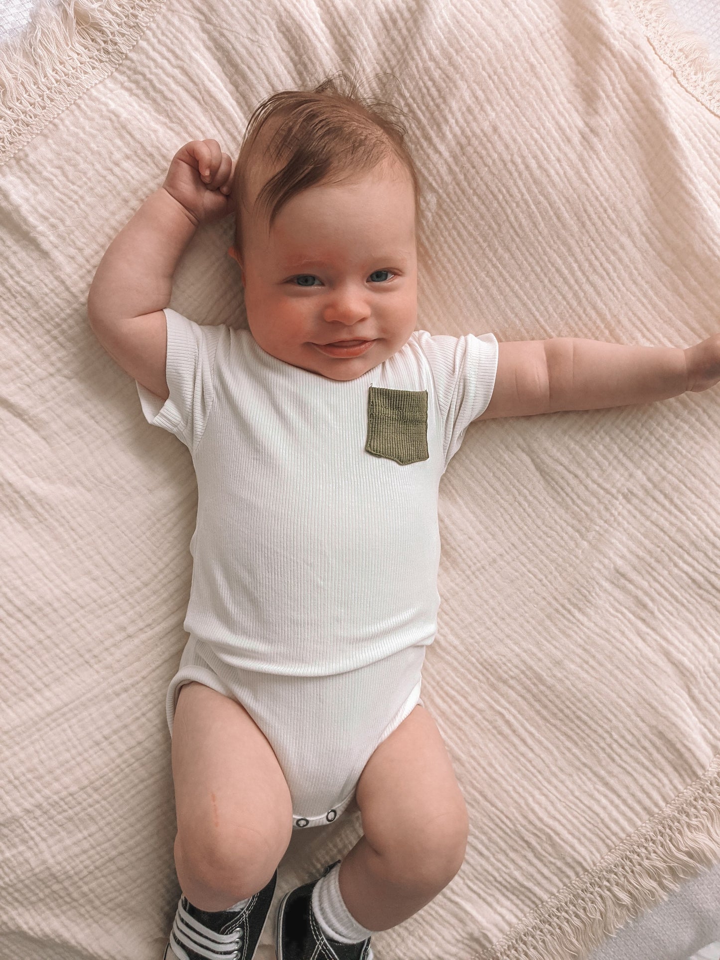 Angus S/Sleve Bodysuit - Ghost Gum