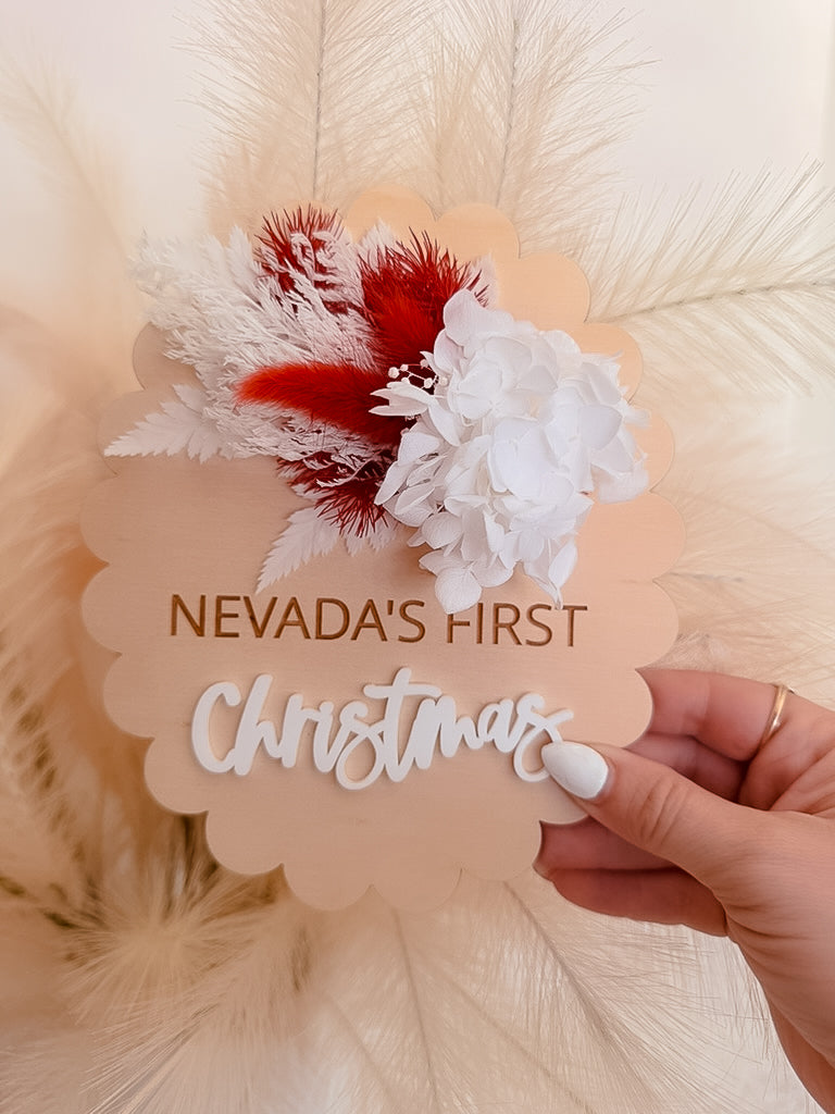 Oval First Christmas Plaque with Dried Flowers | Personalised