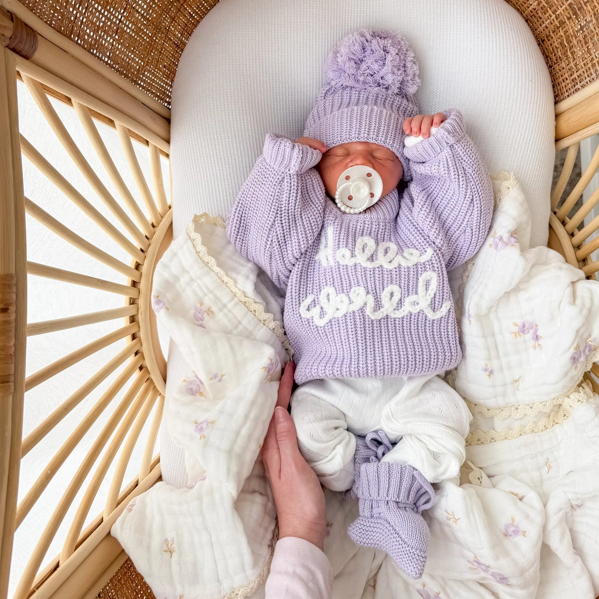 'HELLO WORLD' CHUNKY KNIT JUMPER | Pastel Lilac