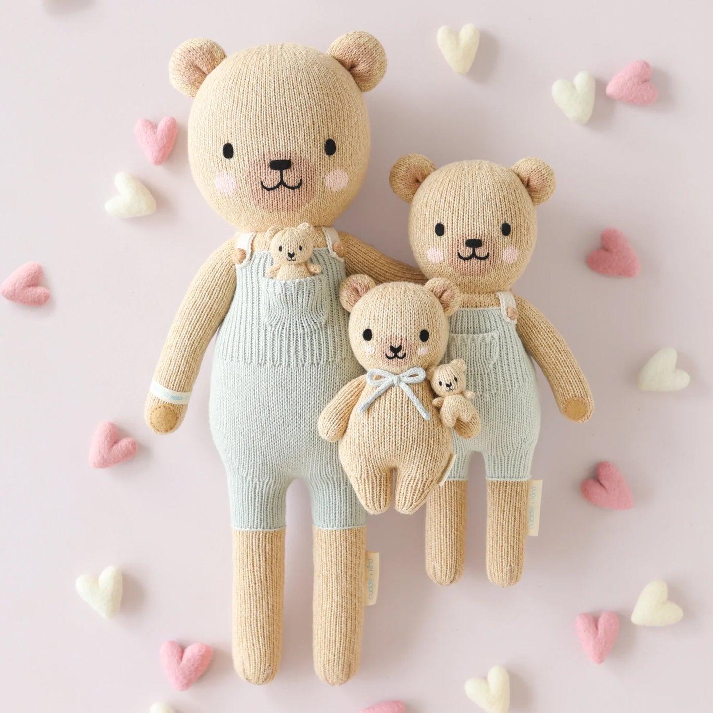 Baby honey bear (blue bow)