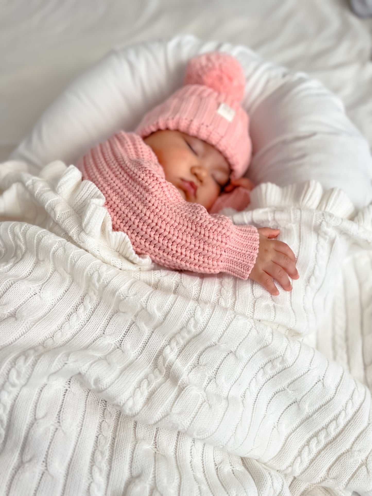 Milk Cable Knit Blanket