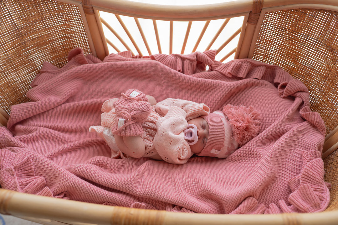 FRILL KNIT BLANKET | STRAWBERRY