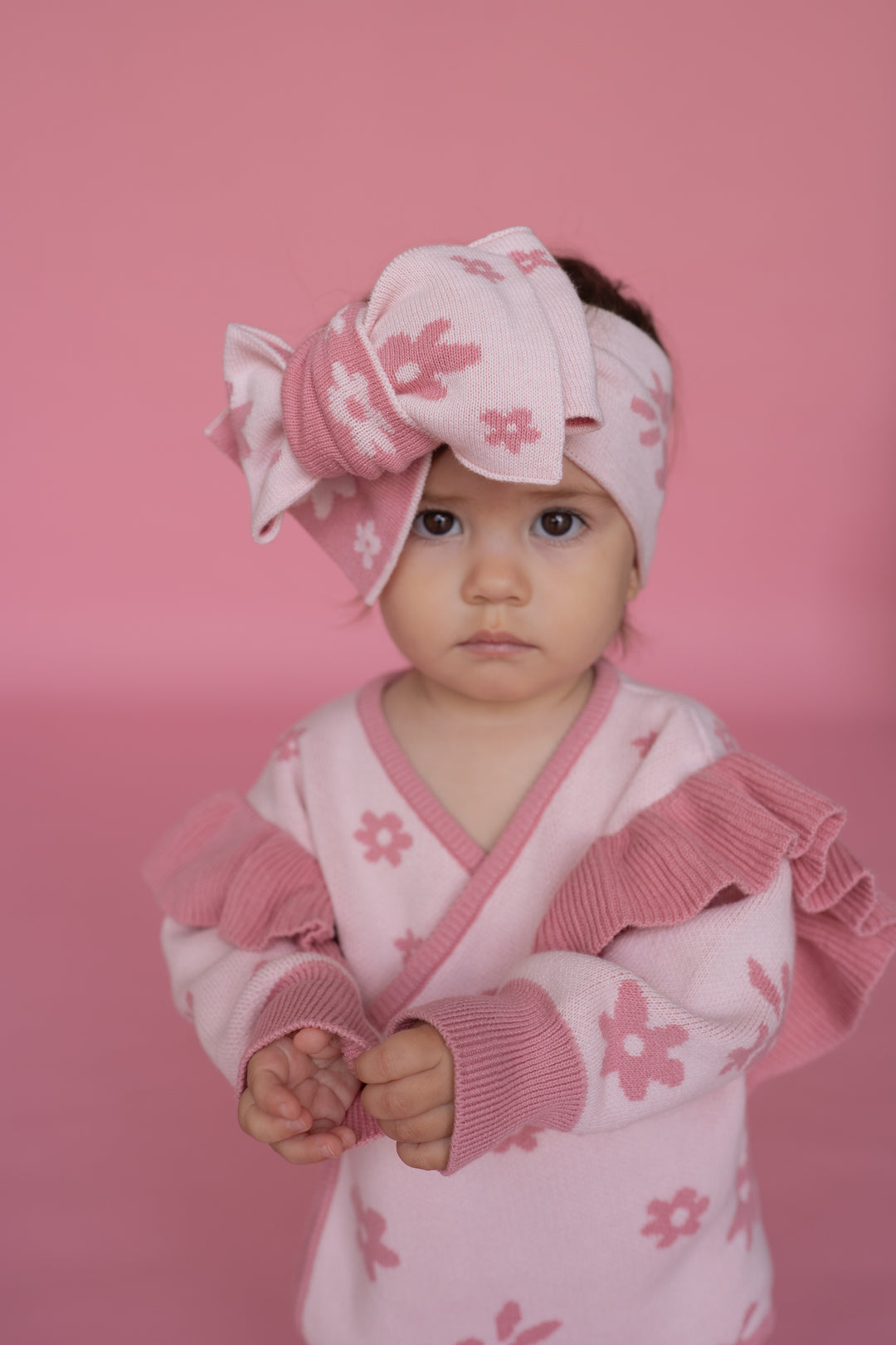 KNITTED OVERSIZED TOPKNOT | DAISY FLORAL STRAWBERRY