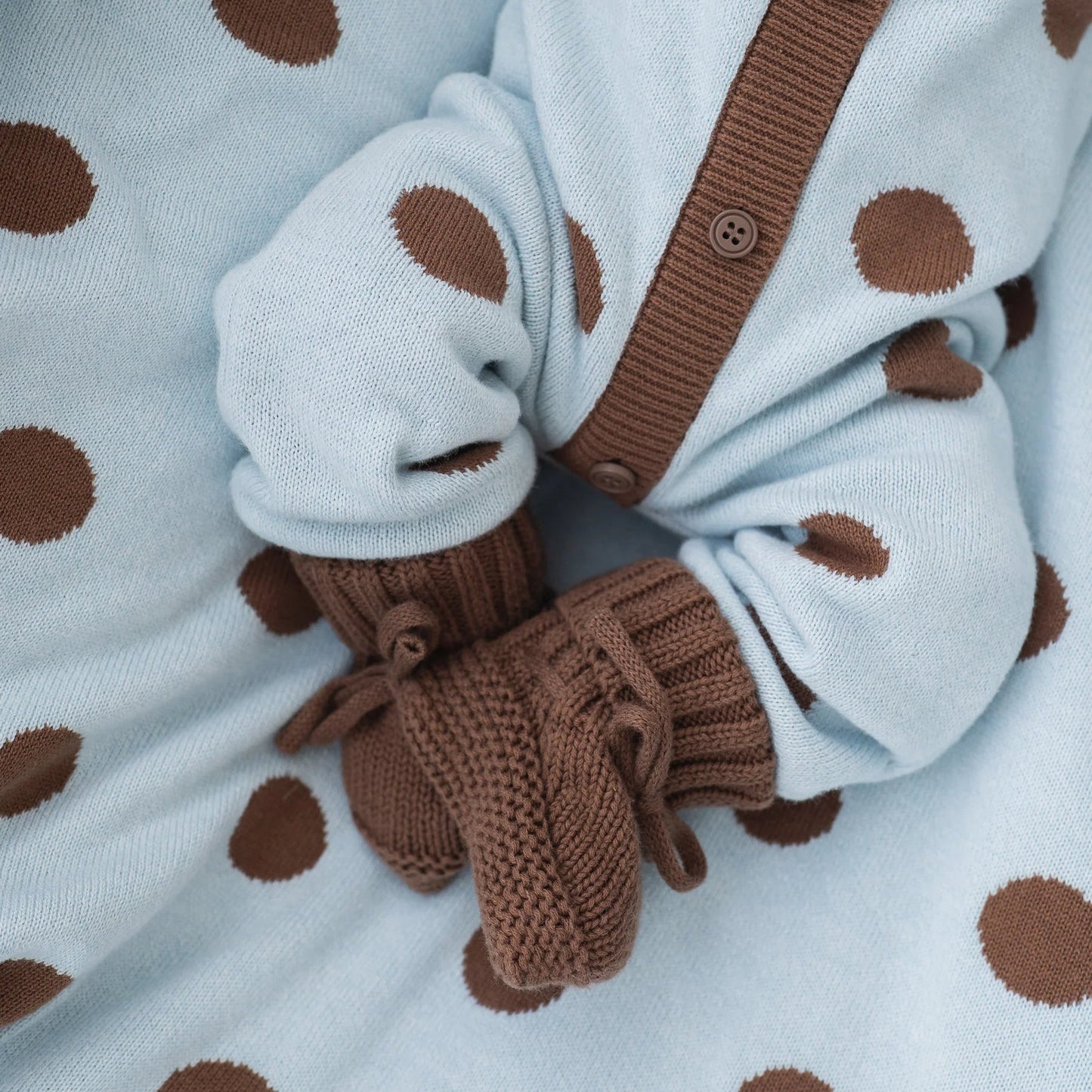 KNITTED BOOTIES | Chocolate