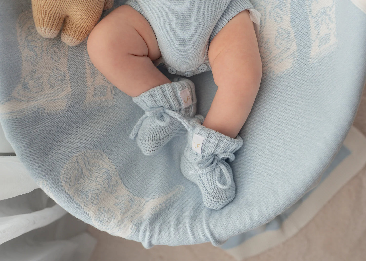 KNITTED BOOTIES | Sky Blue