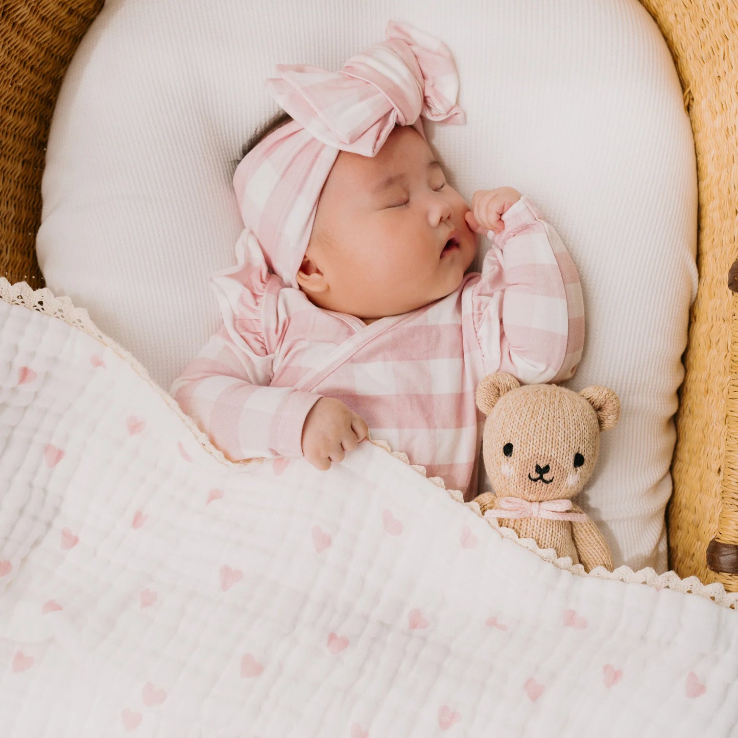 GAUZE LACE BLANKET | Pink Hearts