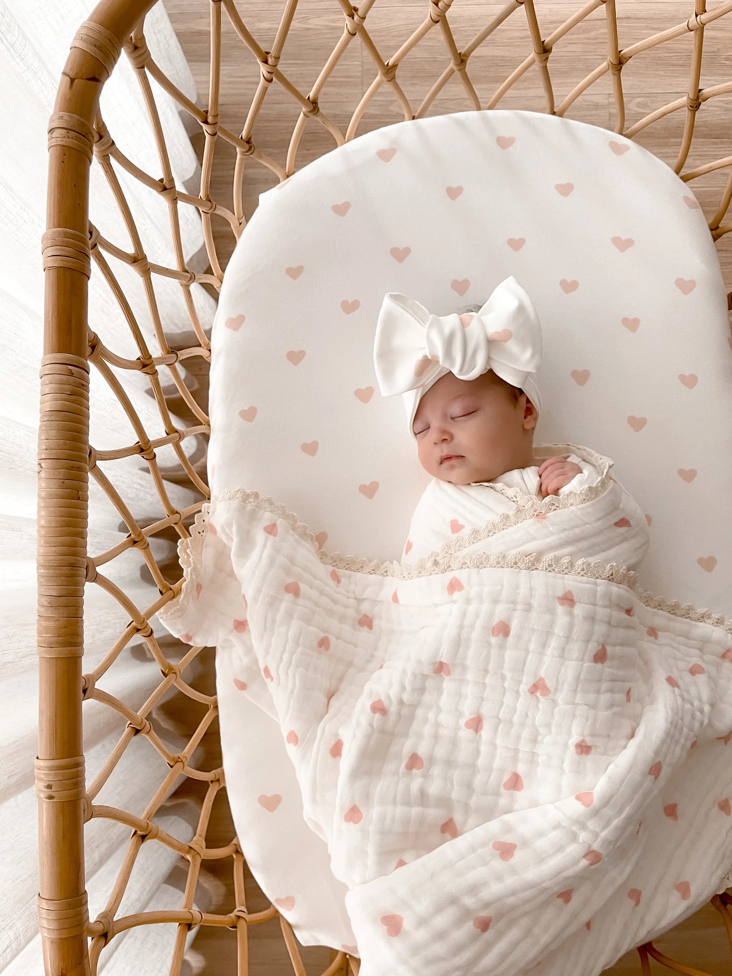 BASSINET SHEET | Pink Heart