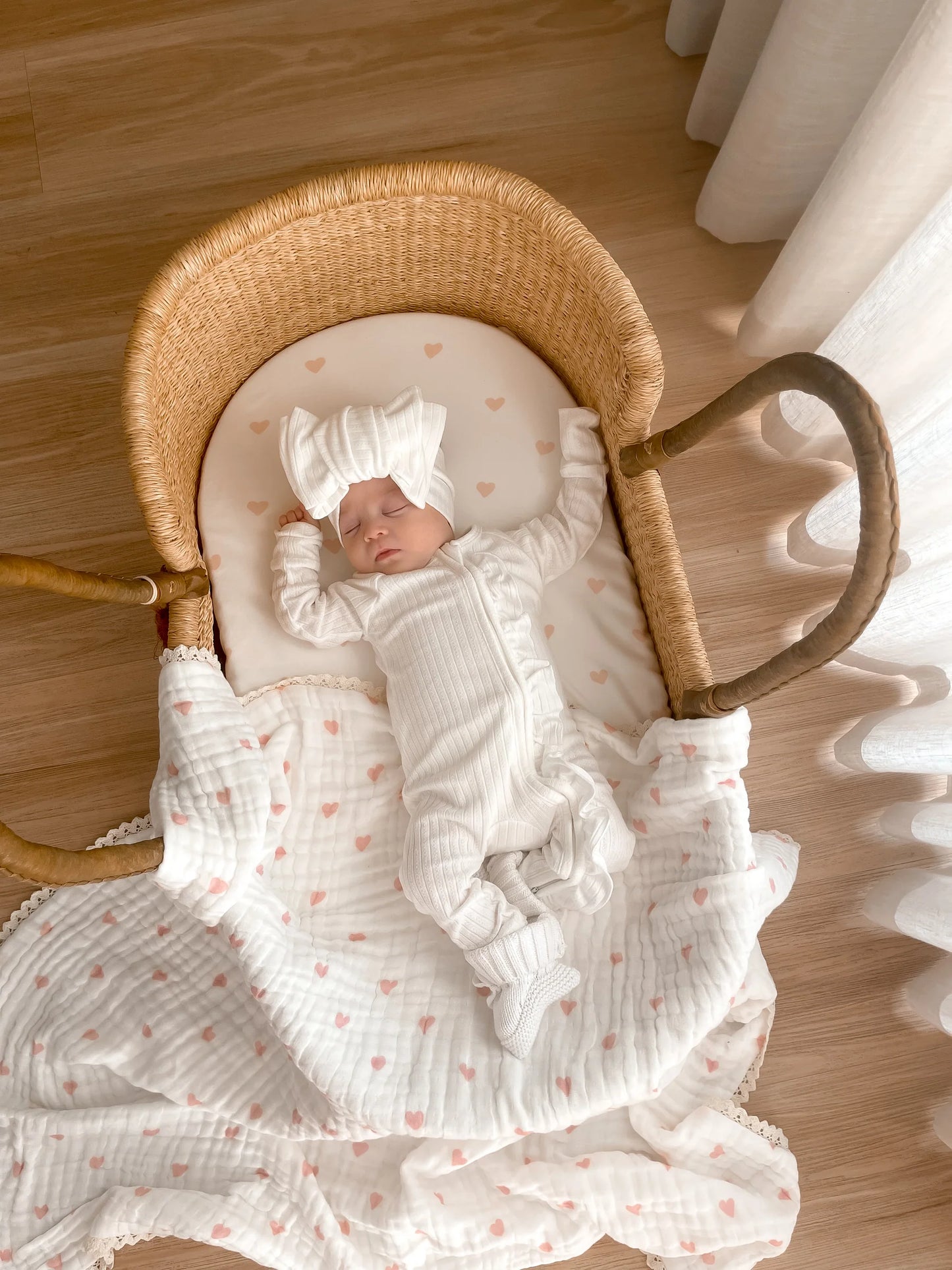 BASSINET SHEET | Pink Heart