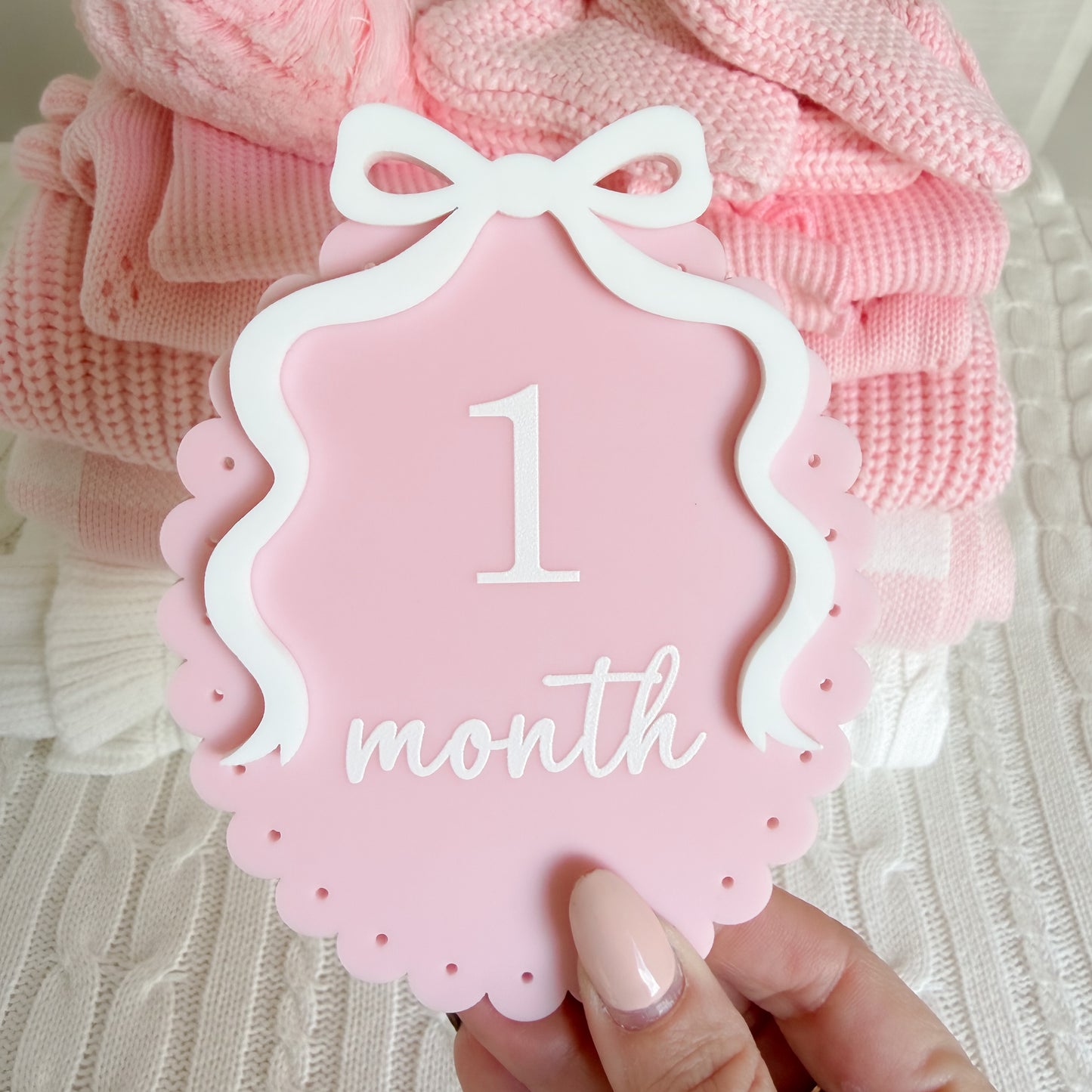VINTAGE SCALLOP BOW MILESTONE SET OVAL | UV Printed Acrylic