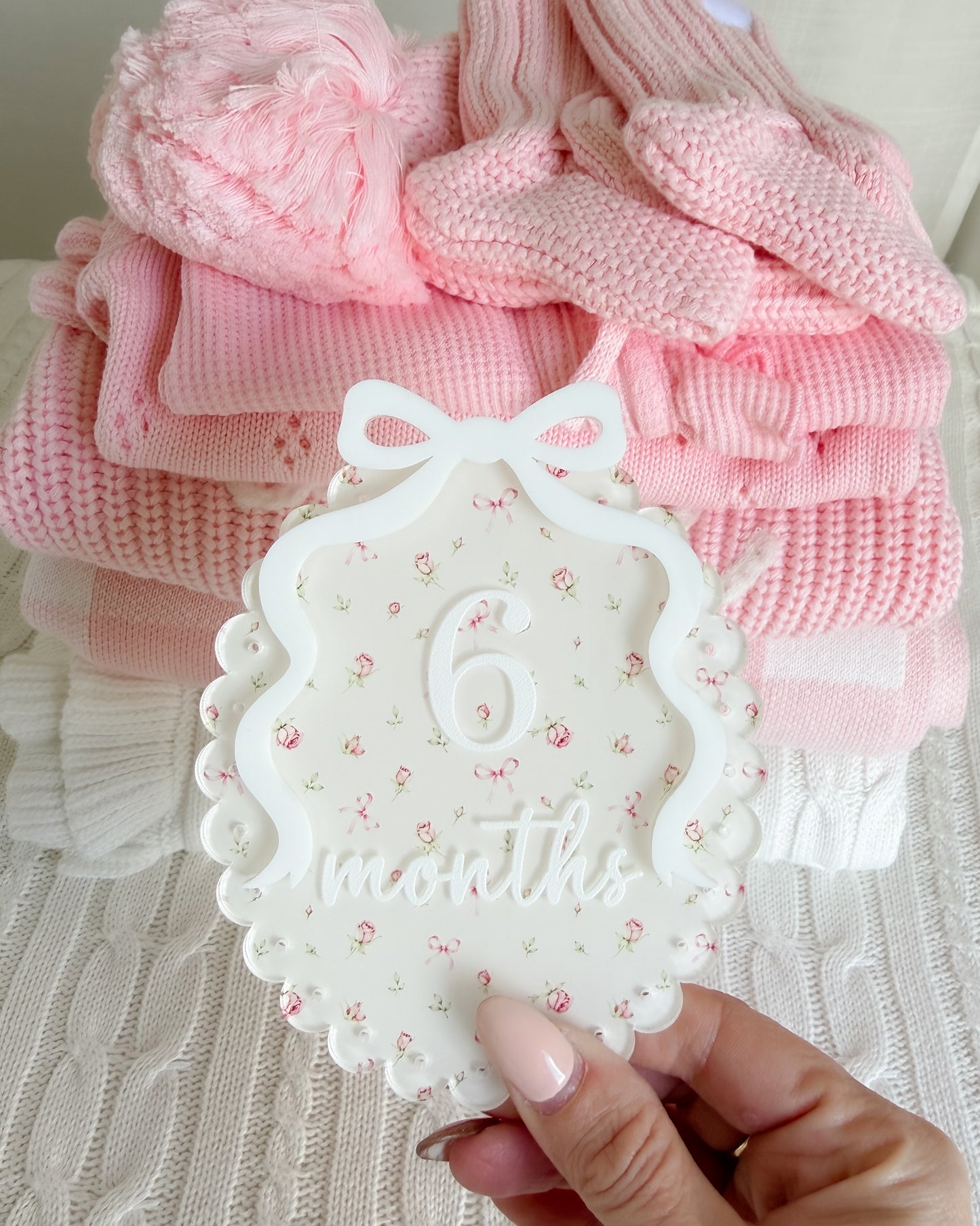 VINTAGE SCALLOP BOW MILESTONE SET OVAL | UV Printed Acrylic