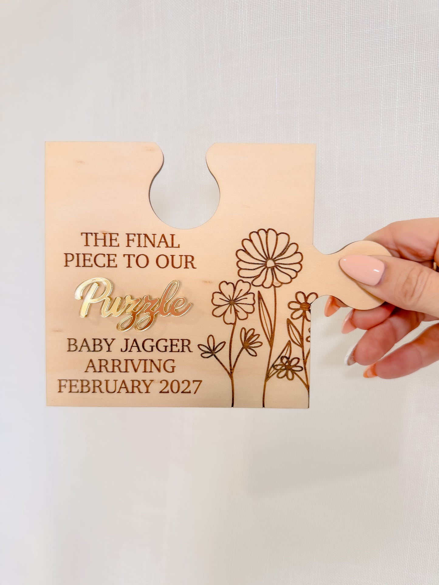 WOODEN PREGNANCY ANNOUNCEMENT PLAQUE | Final Puzzle Piece | Custom Date