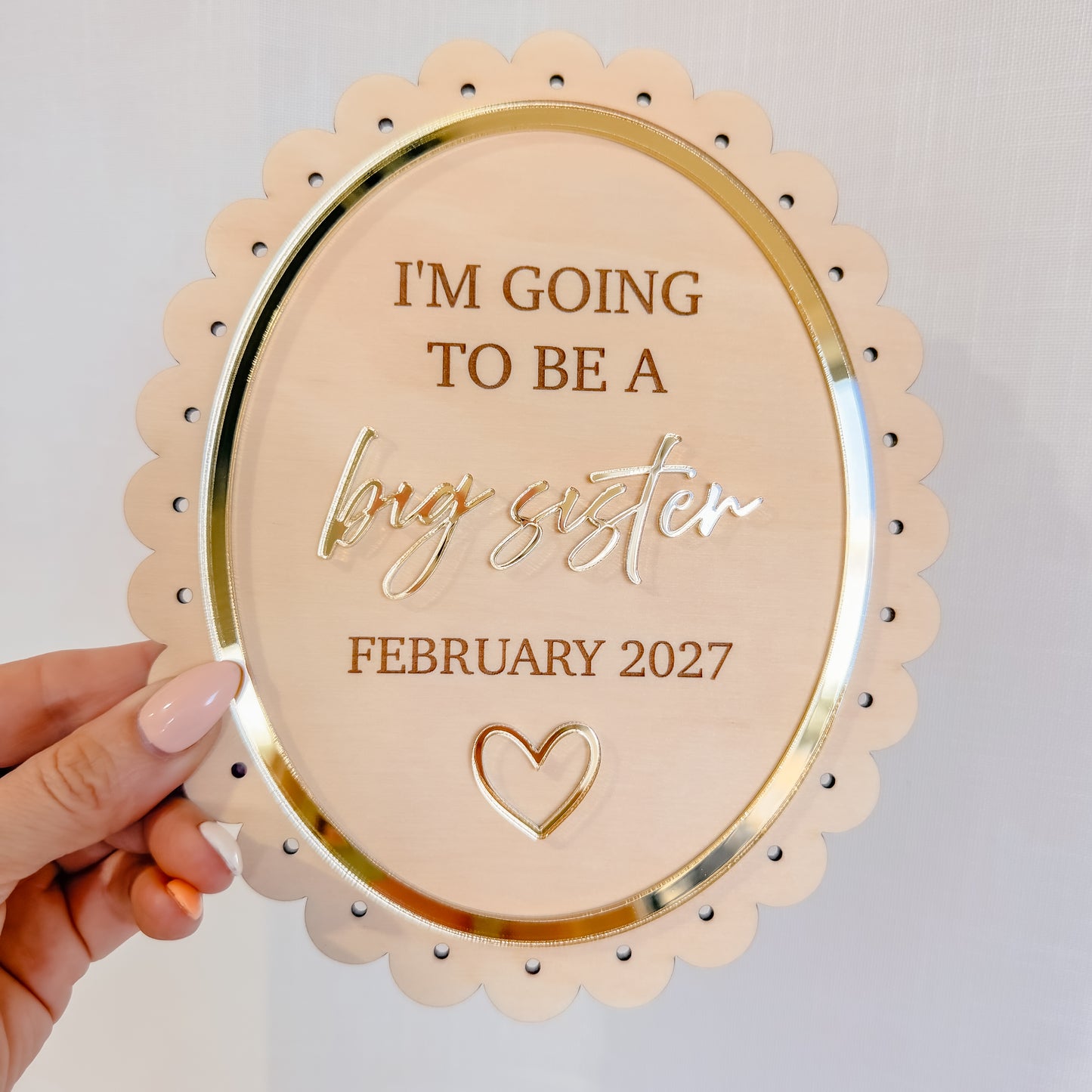 WOODEN PREGNANCY ANNOUNCEMENT PLAQUE | Big Brother/Sister & Due Month | Plywood & Acrylic Scalloped Oval
