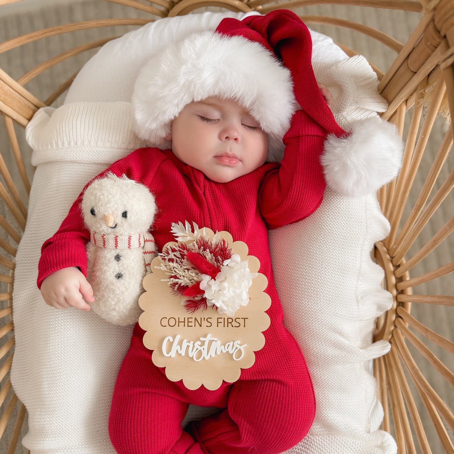 Oval First Christmas Plaque with Dried Flowers | Personalised