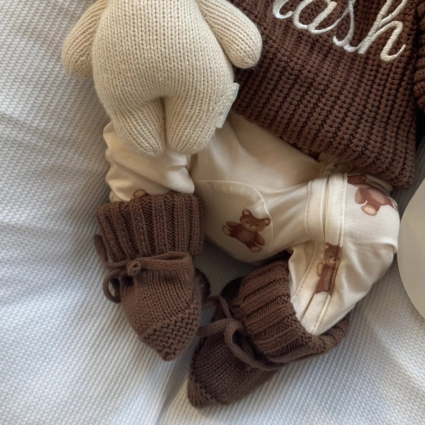 KNITTED BOOTIES | Chocolate