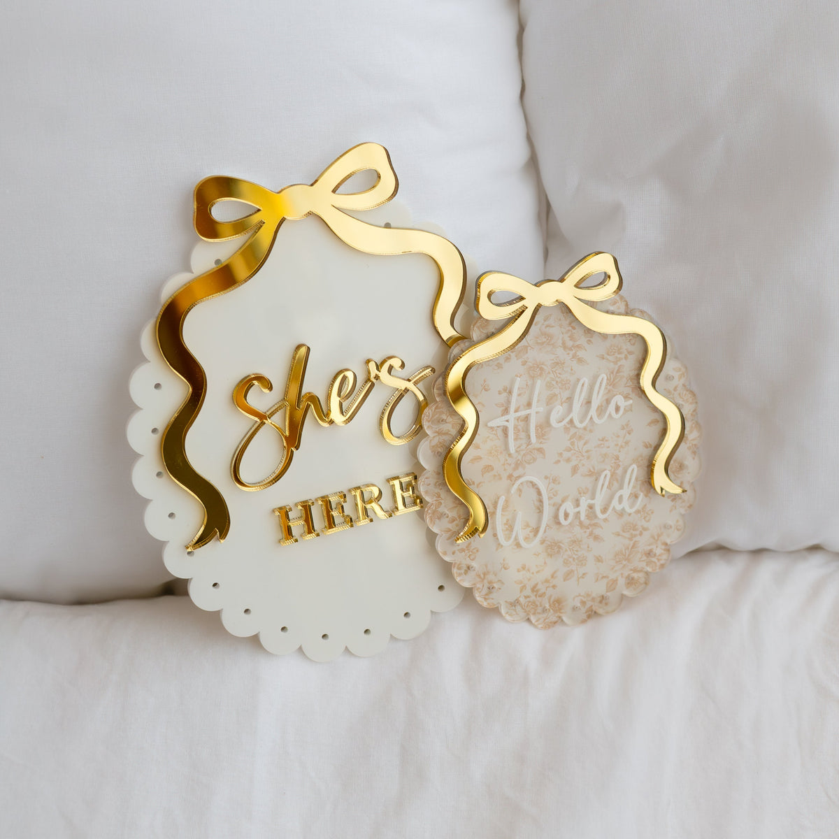 SHE'S HERE VINTAGE BOW BIRTH ANNOUNCEMENT PLAQUE | Scallop Oval Acrylic