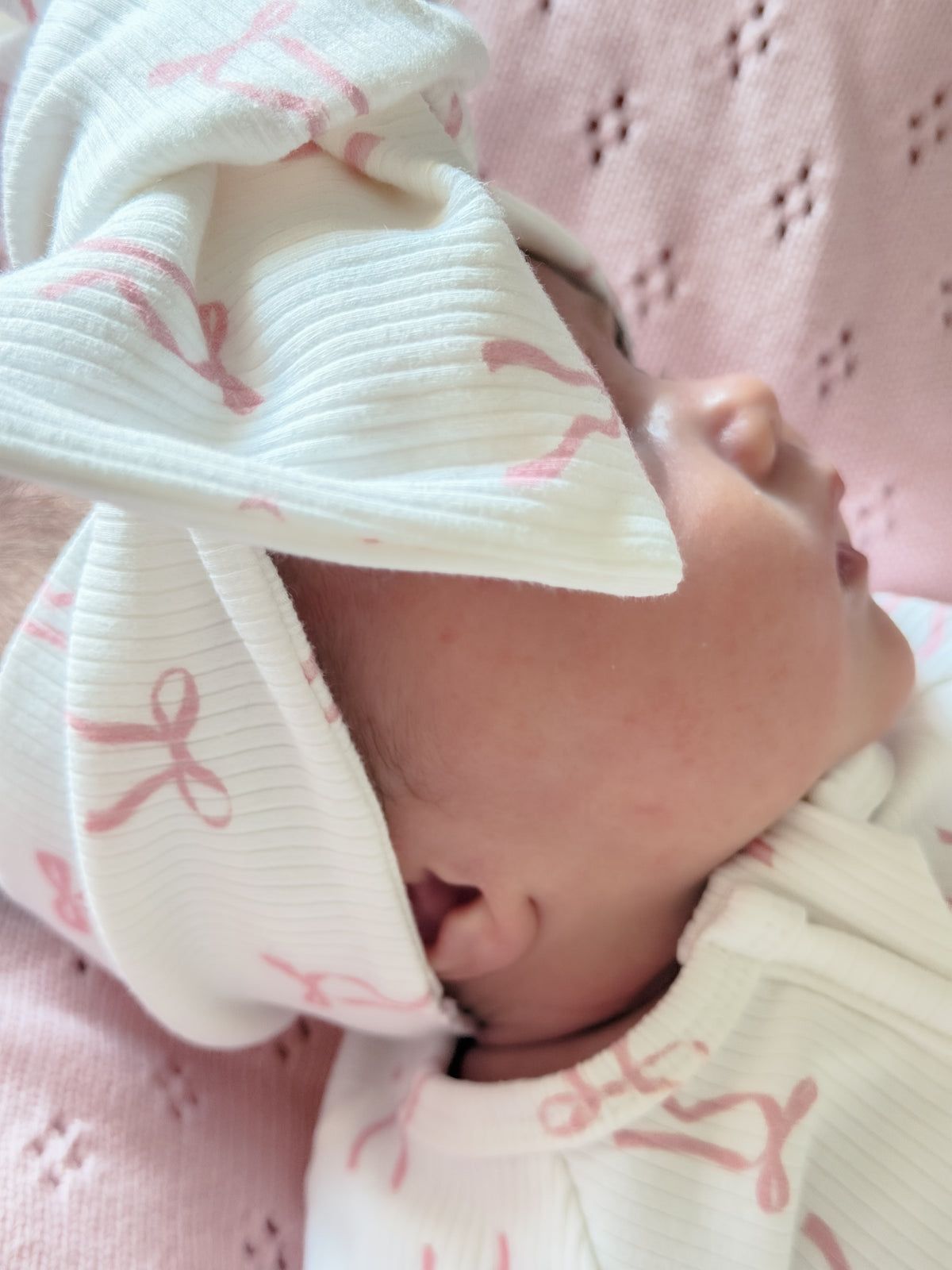 Oversized Topknot - Pink Bows Rib