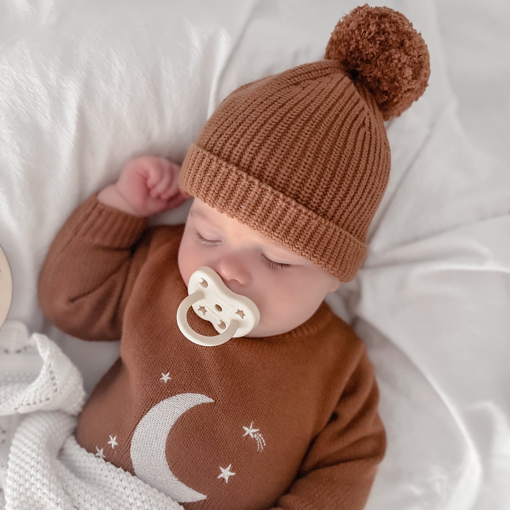 knit beanie, baby beanie, luna romper